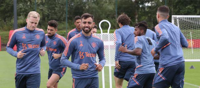 英媒：热刺有意罗德里戈和伊尔迪兹，范德芬是皇马引援目标