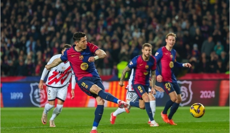 4-0登顶意甲！劳塔罗80米奔袭破门，齐沃拯救2大弃将，唯独他救不了（4-0领跑意甲！劳塔罗80米长途奔袭破门，齐沃激活两大弃将，却独救不了他）