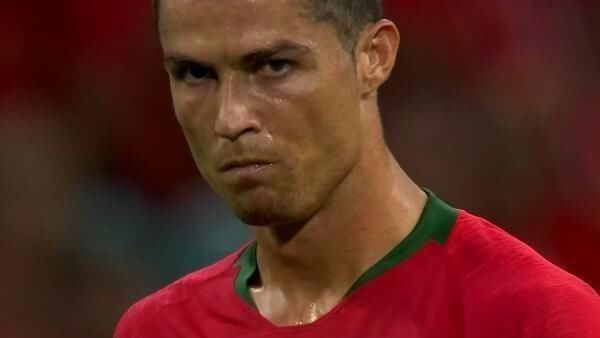 世界波直挂死角，全场尖叫